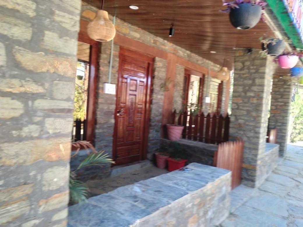 Nature Villaas Basa Homestay Pauri Kültér fotó