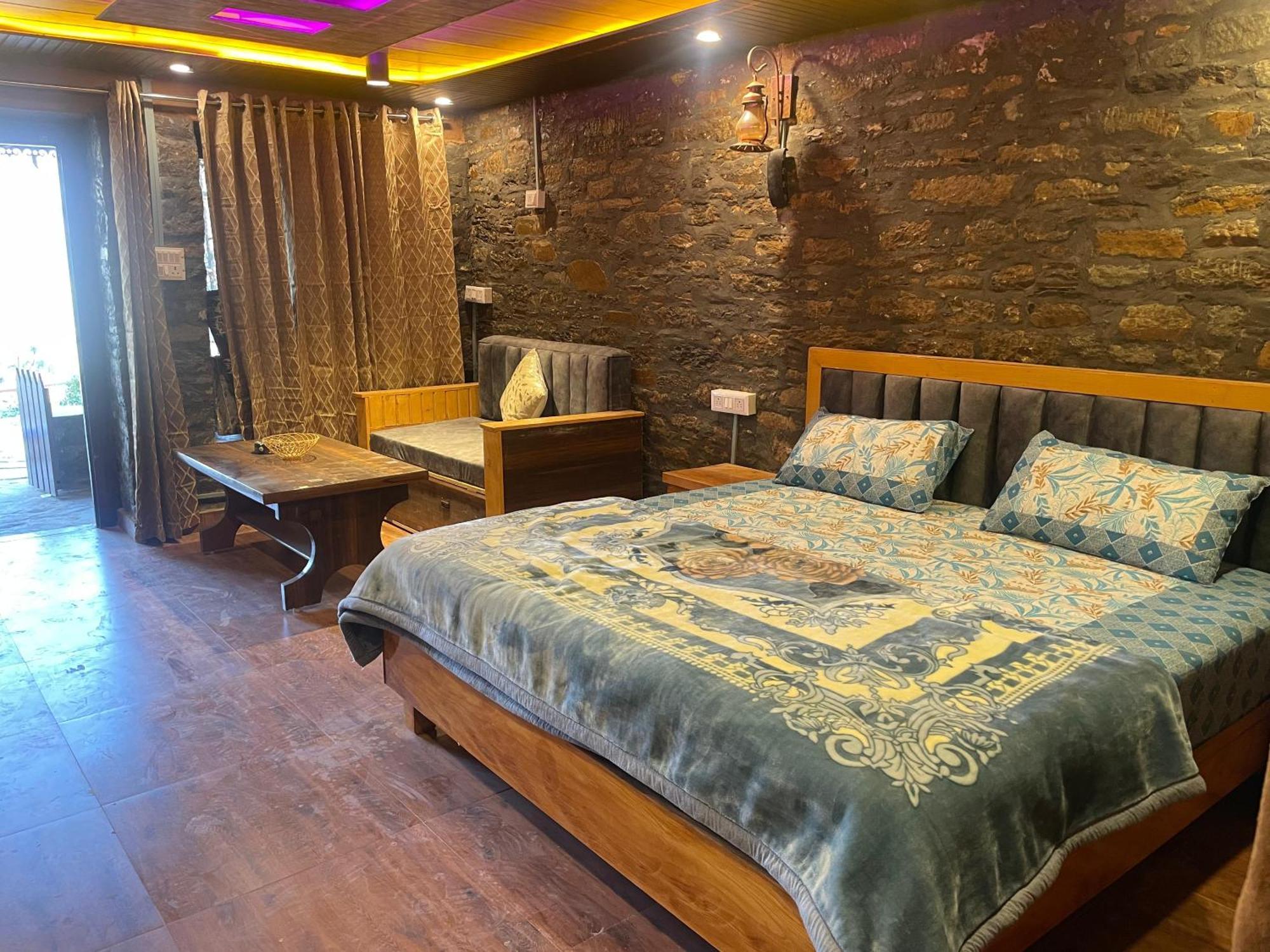 Nature Villaas Basa Homestay Pauri Kültér fotó